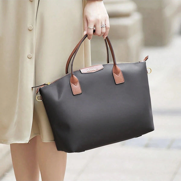 The 2025 Retro Tote Bag for the Modern Woman