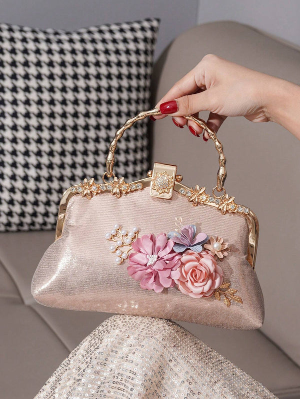 Chic Charm: The Floral Wristlet Pouch